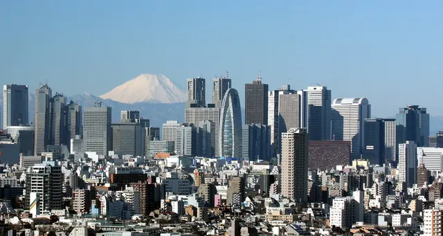 Shinjuku skyscrapers and Mount Fuji viewed from the Bunkyo Civic Center in Tokyo